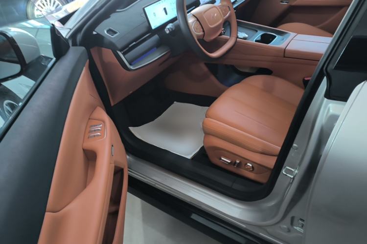 Used Dongfeng eπ eπ007 2025 Model Pure-Electric 565 All-Wheel-Drive Max Leading Edition Driver Seat