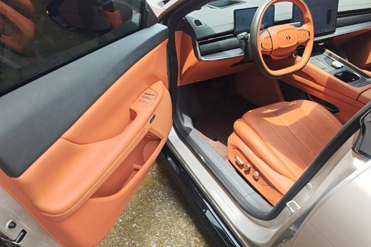 Used Dongfeng eπ eπ007 2025 Model Pure-Electric 565 All-Wheel-Drive Max Leading Edition Driver Seat