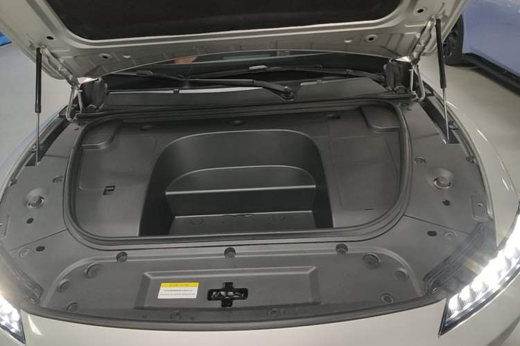 Used Dongfeng eπ eπ007 2025 Model Pure-Electric 565 All-Wheel-Drive Max Leading Edition Engine Bay