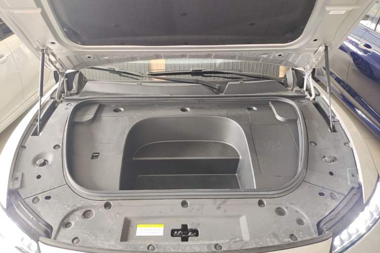 Used Dongfeng eπ eπ007 2025 Model Pure-Electric 565 All-Wheel-Drive Max Leading Edition Engine Bay