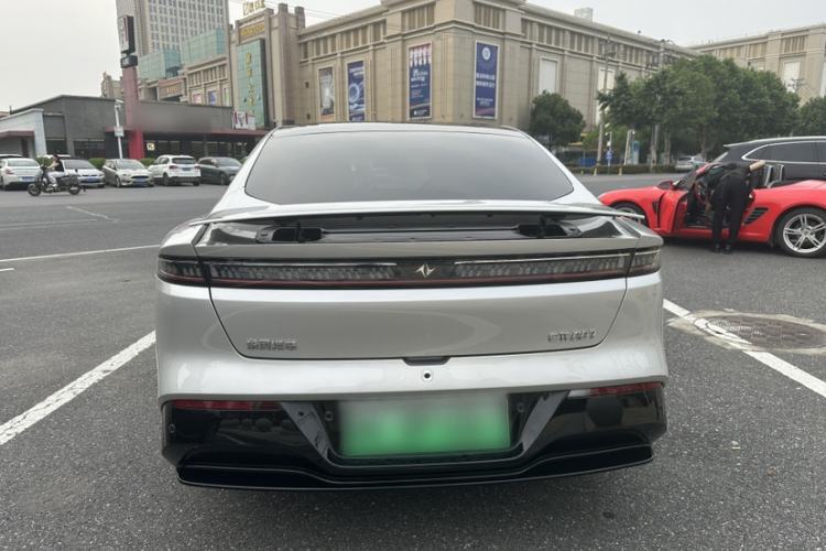 Used Dongfeng eπ eπ007 2025 Model Pure-Electric 565 All-Wheel-Drive Max Leading Edition Exterior 4