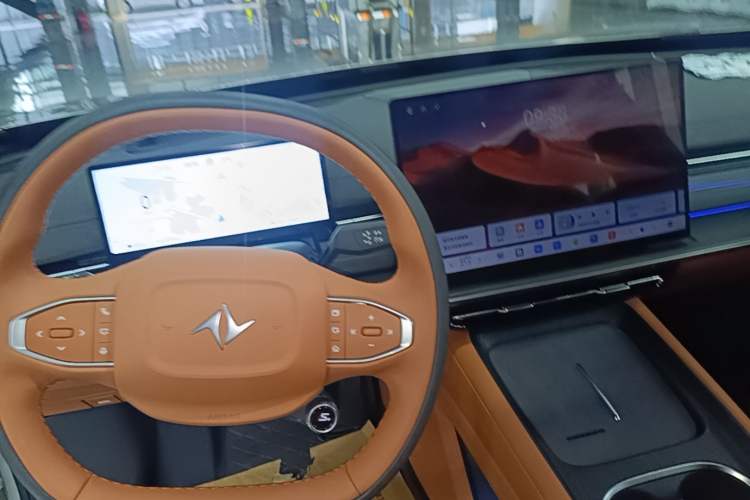 Used Dongfeng eπ eπ007 2025 Model Pure-Electric 565 All-Wheel-Drive Max Leading Edition Gear Lever