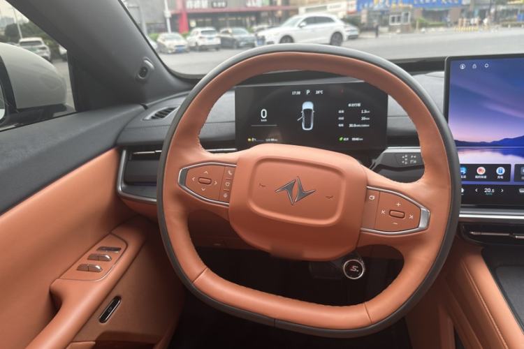 Used Dongfeng eπ eπ007 2025 Model Pure-Electric 565 All-Wheel-Drive Max Leading Edition Interior 1