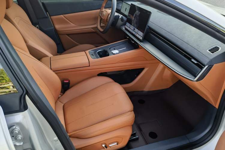Used Dongfeng eπ eπ007 2025 Model Pure-Electric 565 All-Wheel-Drive Max Leading Edition Interior 3