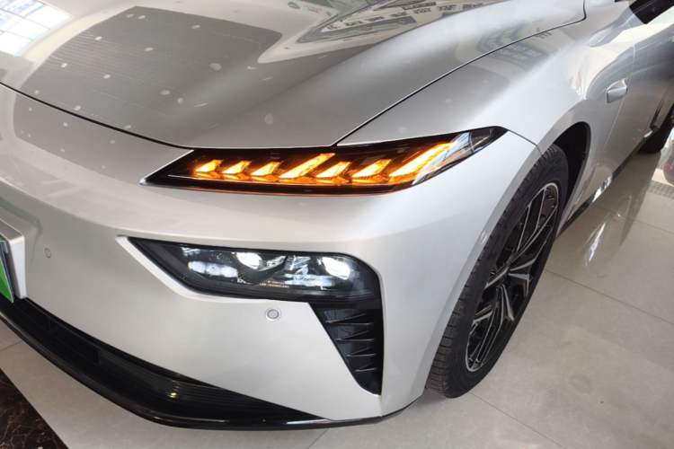 Used Dongfeng eπ eπ007 2025 Model Pure-Electric 565 All-Wheel-Drive Max Leading Edition Left Front Headlight