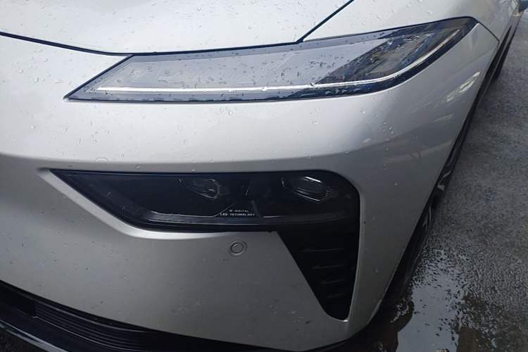 Used Dongfeng eπ eπ007 2025 Model Pure-Electric 565 All-Wheel-Drive Max Leading Edition Left Front Headlight