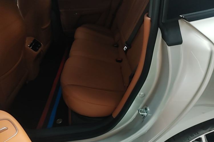 Used Dongfeng eπ eπ007 2025 Model Range-Extended 230 Max Cruise Edition Left Rear Seat