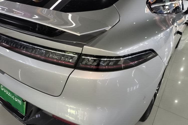Used Dongfeng eπ eπ007 2025 Model Pure-Electric 565 All-Wheel-Drive Max Leading Edition Right Rear Taillight