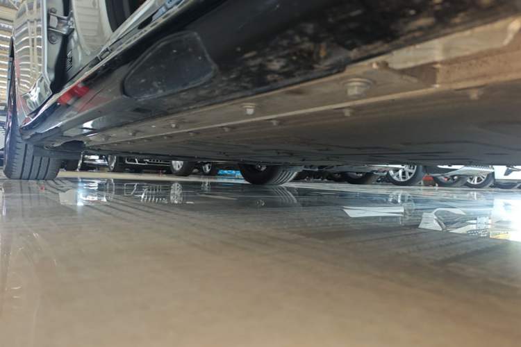 Used Dongfeng eπ eπ007 2025 Model Pure-Electric 565 All-Wheel-Drive Max Leading Edition Right Side Sill