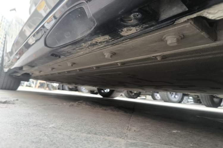 Used Dongfeng eπ eπ007 2025 Model Pure-Electric 565 All-Wheel-Drive Max Leading Edition Right Side Sill