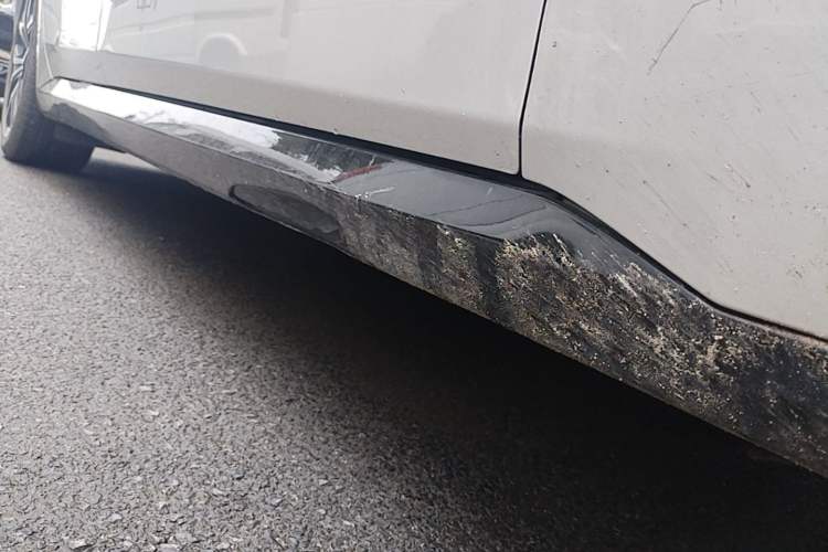 Used Dongfeng eπ eπ007 2025 Model Pure-Electric 565 All-Wheel-Drive Max Leading Edition Right Side Sill