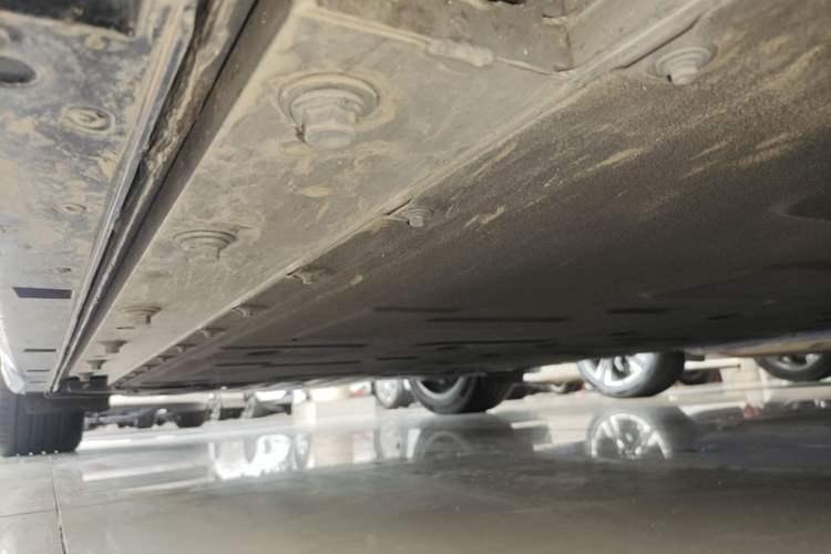 Used Dongfeng eπ eπ007 2025 Model Pure-Electric 565 All-Wheel-Drive Max Leading Edition Right Side Sill