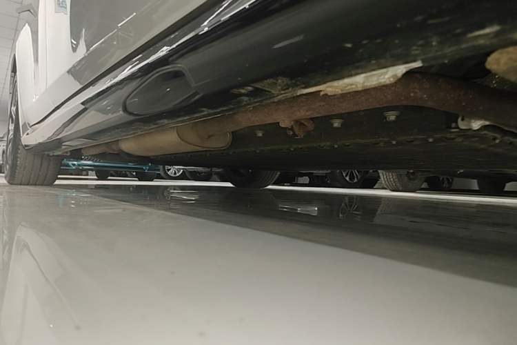 Used Dongfeng eπ eπ007 2025 Model Range-Extended 230 Max Cruise Edition Right Side Sill