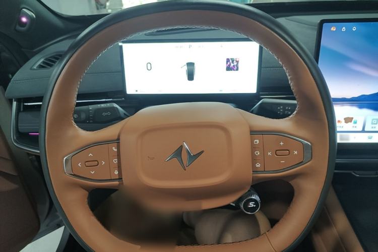Used Dongfeng eπ eπ007 2025 Model Pure-Electric 565 All-Wheel-Drive Max Leading Edition Steering Wheel