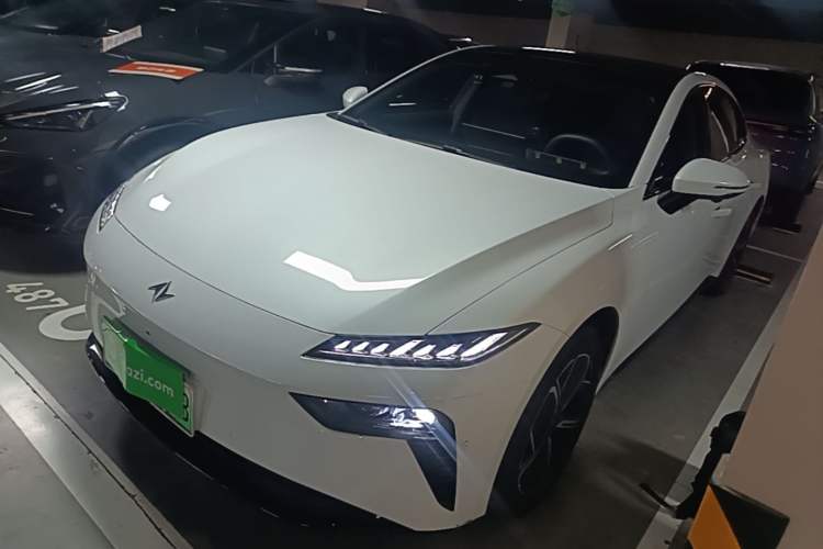 Dongfeng eπ eπ007 2025 Model Pure-Electric 550Air Cruise Edition
