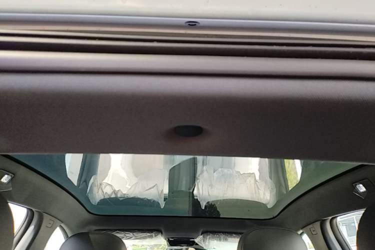 Used Dongfeng eπ eπ007 2025 Model Range-Extended 230Pro Cruise Edition Headliner