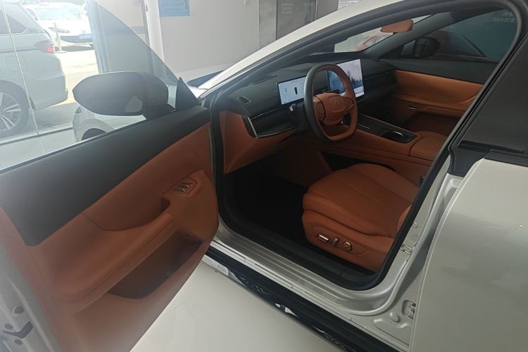 Used Dongfeng eπ eπ007 2025 Model Pure-Electric 565 All-Wheel-Drive Max Leading Edition Driver Seat