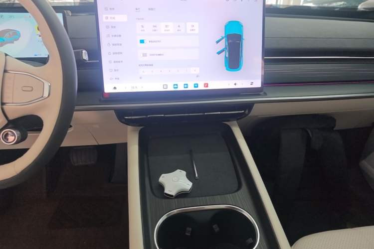 Used Dongfeng eπ eπ007 2026 Model 007+ Pure-Electric 650 Ultra+ LiDAR Edition Audio And AC Panel