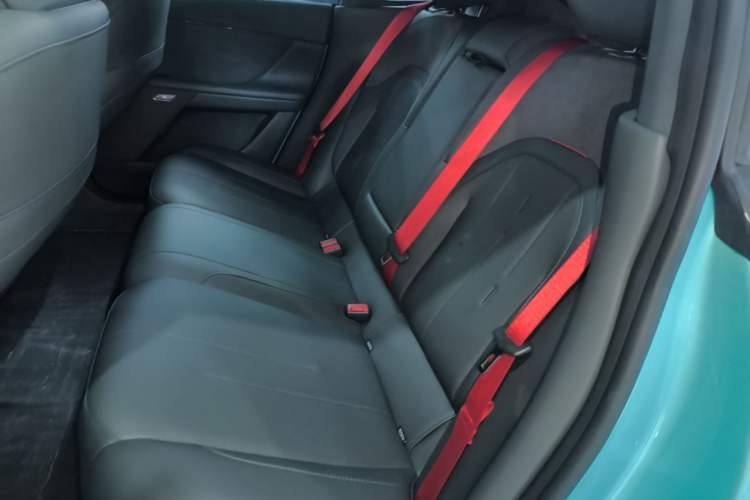 Used Dongfeng eπ eπ007 2026 Model 007+ Pure-Electric 565 Ultra+ All-Wheel-Drive LiDAR Edition Left Rear Seat