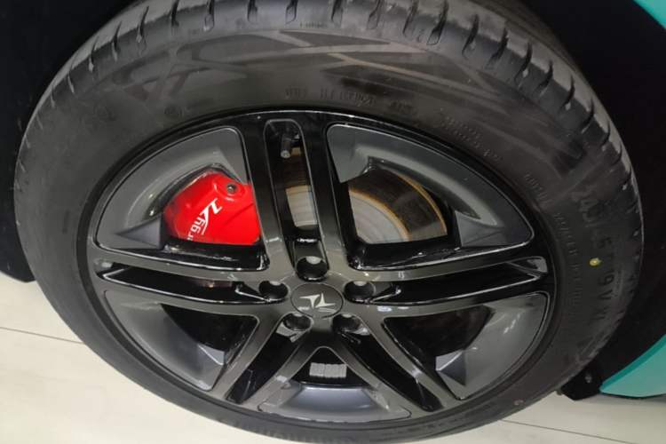 Used Dongfeng eπ eπ007 2026 Model 007+ Pure-Electric 565 Ultra+ All-Wheel-Drive LiDAR Edition Right Rear Wheel Hub