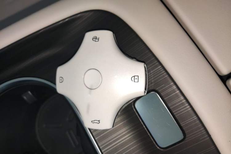 Used Dongfeng eπ eπ007 2026 Model 007+ Pure-Electric 650 Ultra+ LiDAR Edition Vehicle Key
