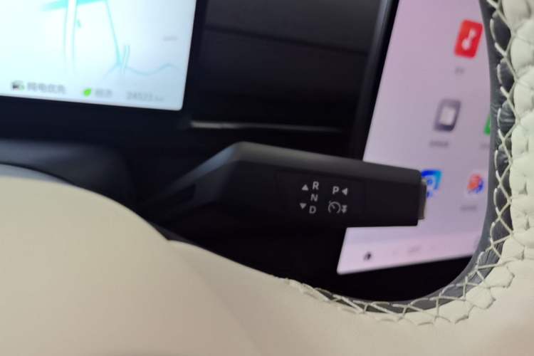 Used Dongfeng eπ eπ007 2026 Model 007+ Range-Extended 308 Ultra+ LiDAR Edition Gear Lever