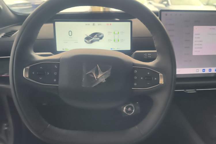 Used Dongfeng eπ eπ007 2026 Model 007+ Pure-Electric 650 Ultra+ LiDAR Edition Steering Wheel