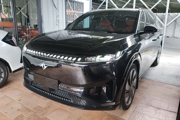 Dongfeng eπ eπ008 2024 210Max Range-Extended Version 6 Seats