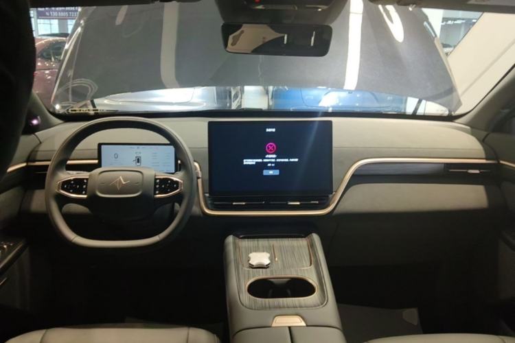 Used Dongfeng eπ eπ008 2024 210Max Range-Extended Version 6 Seats Center Console