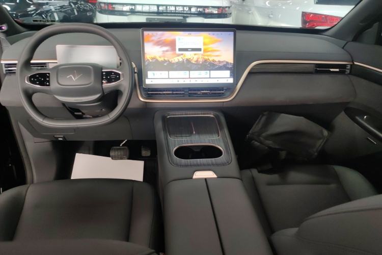 Used Dongfeng eπ eπ008 2024 210Max Range-Extended Version 6 Seats Center Console