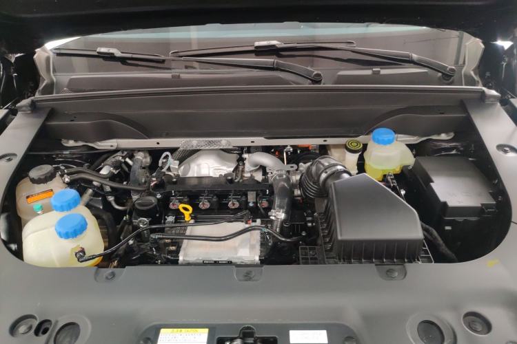 Used Dongfeng eπ eπ008 2024 210Max Range-Extended Version 6 Seats Engine Bay