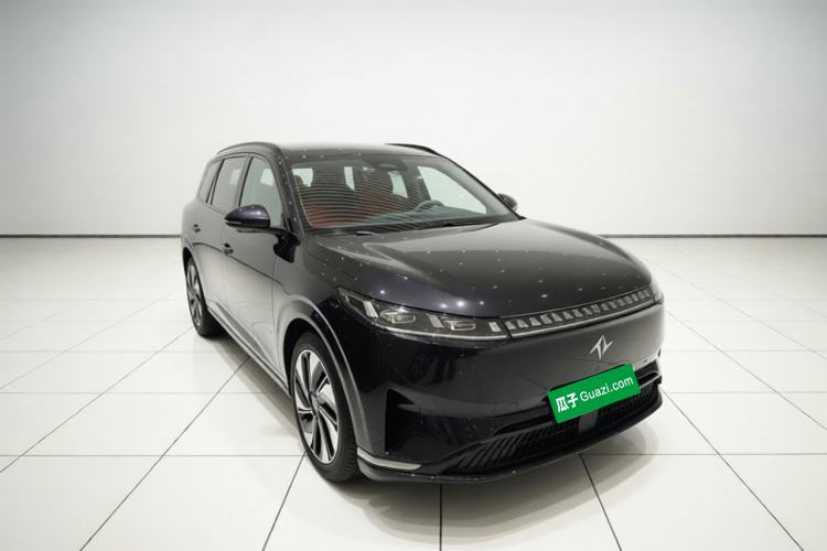 Used Dongfeng eπ eπ008 2024 210Max Range-Extended Version 6 Seats Front Right 45 Deg