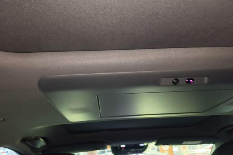 Used Dongfeng eπ eπ008 2024 636Max All-Electric Version 6 Seats Headliner