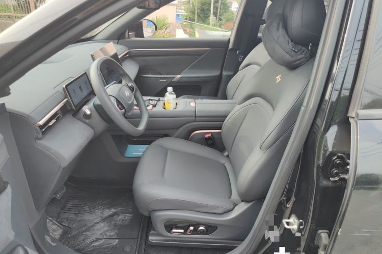 Used Dongfeng eπ eπ008 2024 210Max Range-Extended Version 6 Seats Left Front Seat