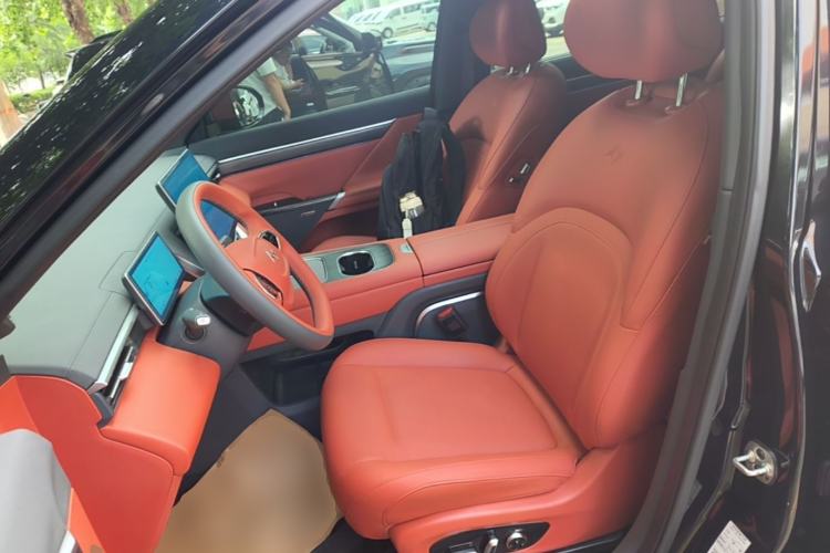Used Dongfeng eπ eπ008 2024 210Max Range-Extended Version 6 Seats Left Front Seat