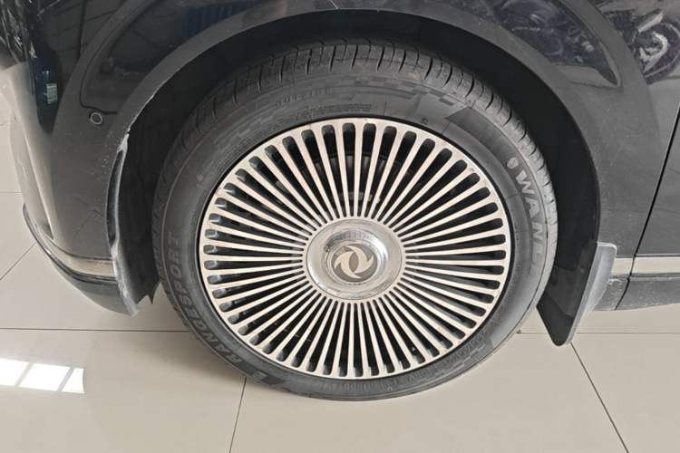 Used Dongfeng eπ eπ008 2024 636Max All-Electric Version 6 Seats Left Front Wheel Hub