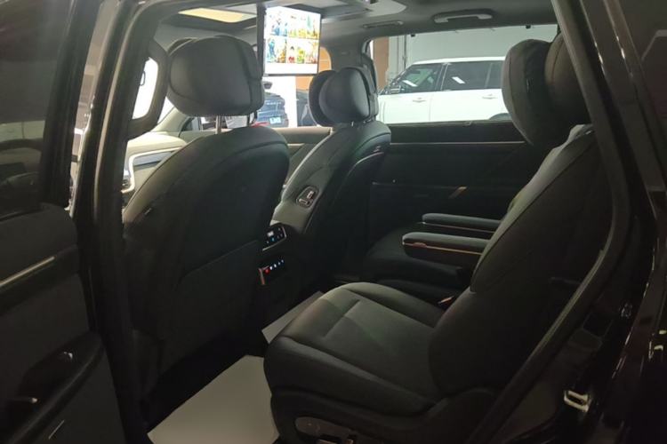 Used Dongfeng eπ eπ008 2024 210Max Range-Extended Version 6 Seats Left Rear Seat