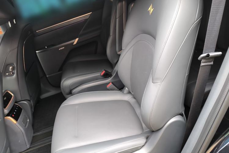 Used Dongfeng eπ eπ008 2024 636Max All-Electric Version 6 Seats Left Rear Seat