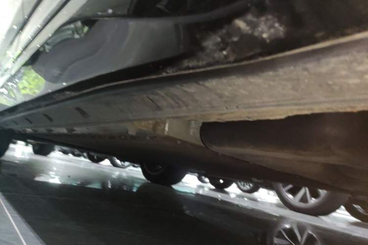 Used Dongfeng eπ eπ008 2024 210Max Range-Extended Version 6 Seats Left Side Sill