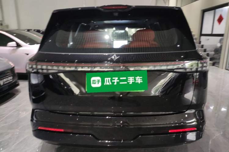 Used Dongfeng eπ eπ008 2024 210Max Range-Extended Version 6 Seats Rear