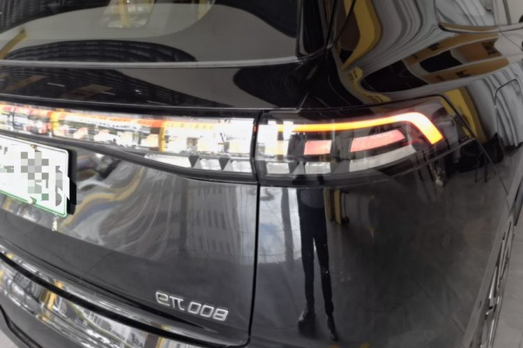 Used Dongfeng eπ eπ008 2024 210Max Range-Extended Version 6 Seats Right Rear Taillight