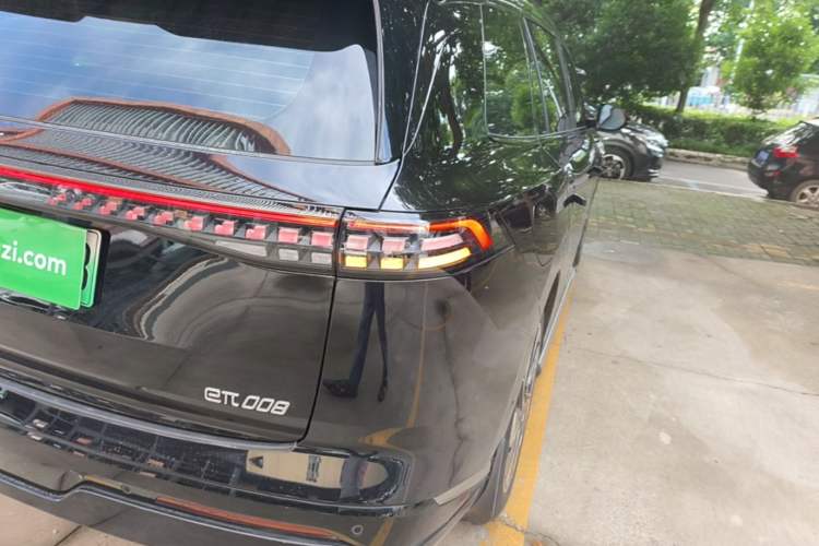 Used Dongfeng eπ eπ008 2024 210Max Range-Extended Version 6 Seats Right Rear Taillight