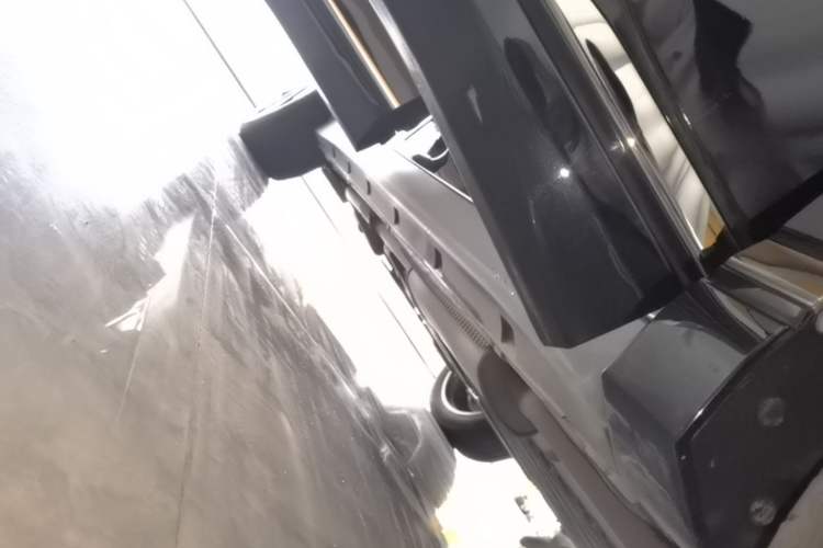 Used Dongfeng eπ eπ008 2024 210Max Range-Extended Version 6 Seats Right Side Sill