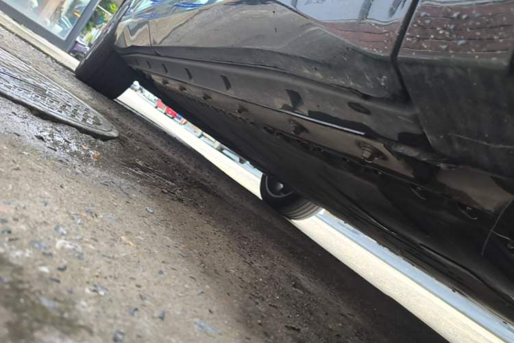 Used Dongfeng eπ eπ008 2024 636Max All-Electric Version 6 Seats Right Side Sill
