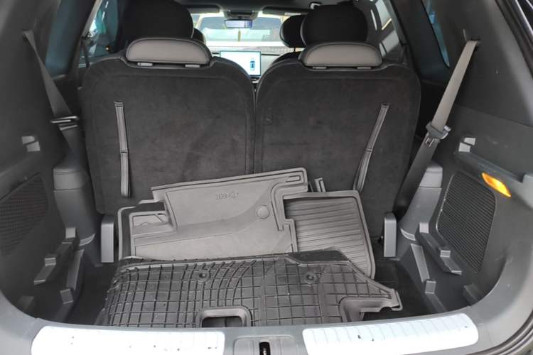 Used Dongfeng eπ eπ008 2024 636Max All-Electric Version 6 Seats Trunk
