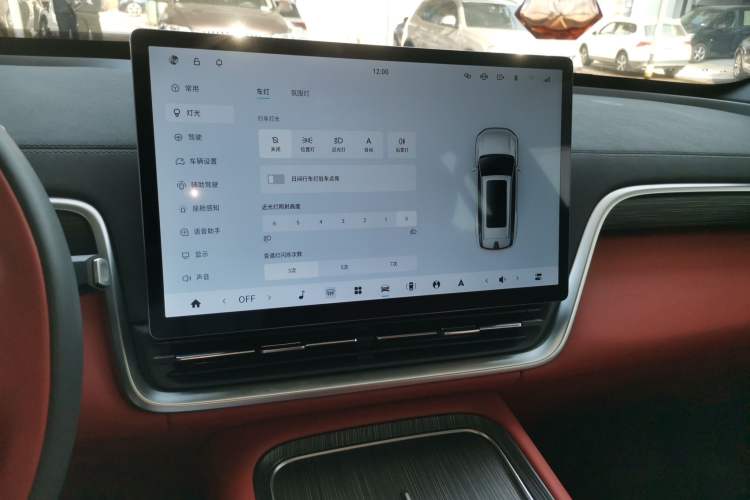 Used Dongfeng eπ eπ008 2024 210Max Range-Extended Version 6 Seats Audio And AC Panel