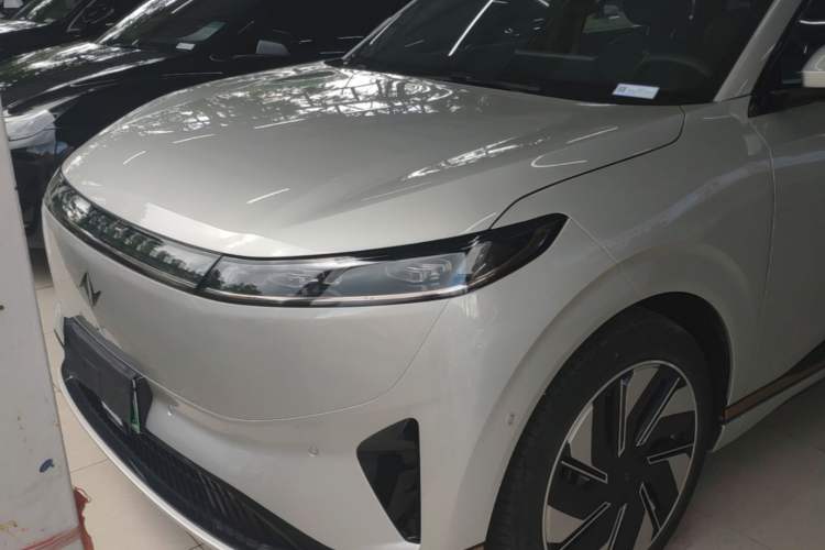 Used Dongfeng eπ eπ008 2024 636Max All-Electric Version 6 Seats Left Front Headlight