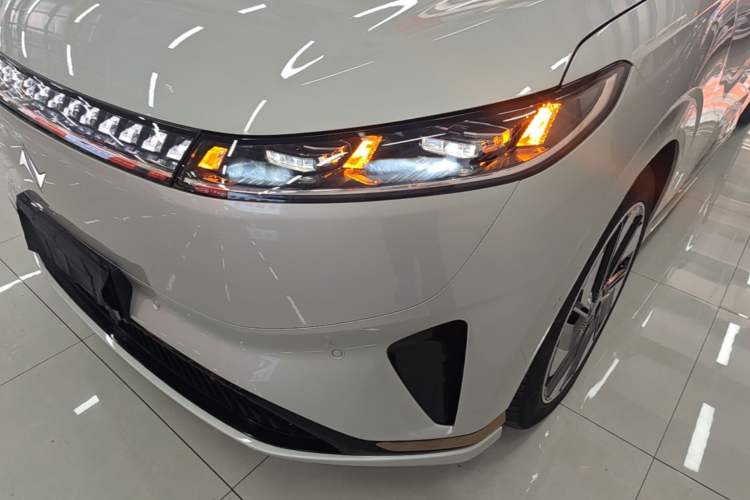 Used Dongfeng eπ eπ008 2024 636Max All-Electric Version 6 Seats Left Front Headlight