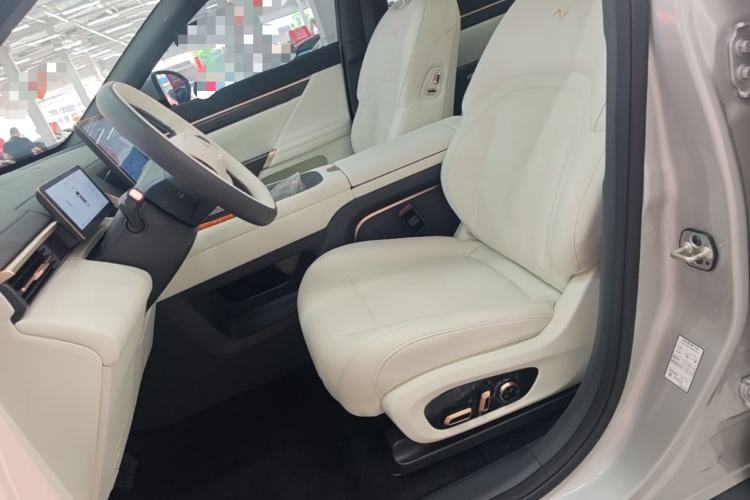 Used Dongfeng eπ eπ008 2024 636Max All-Electric Version 6 Seats Left Front Seat