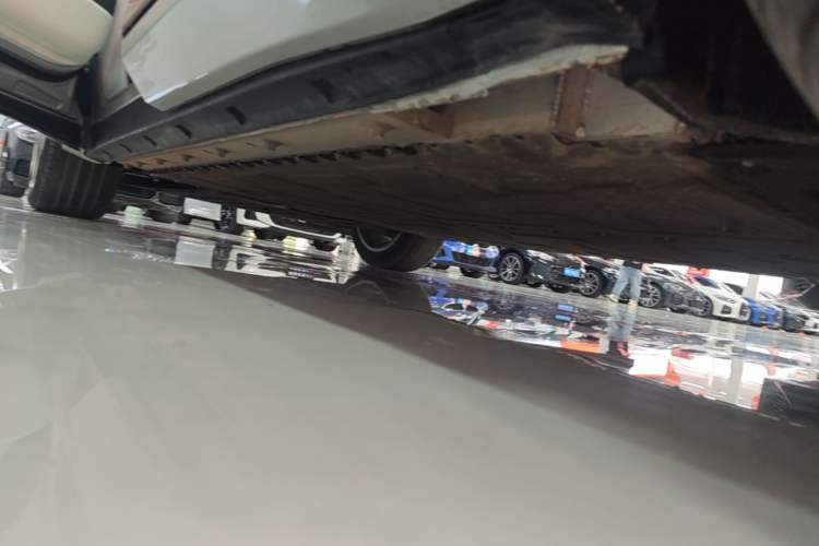 Used Dongfeng eπ eπ008 2024 636Max All-Electric Version 6 Seats Left Side Sill